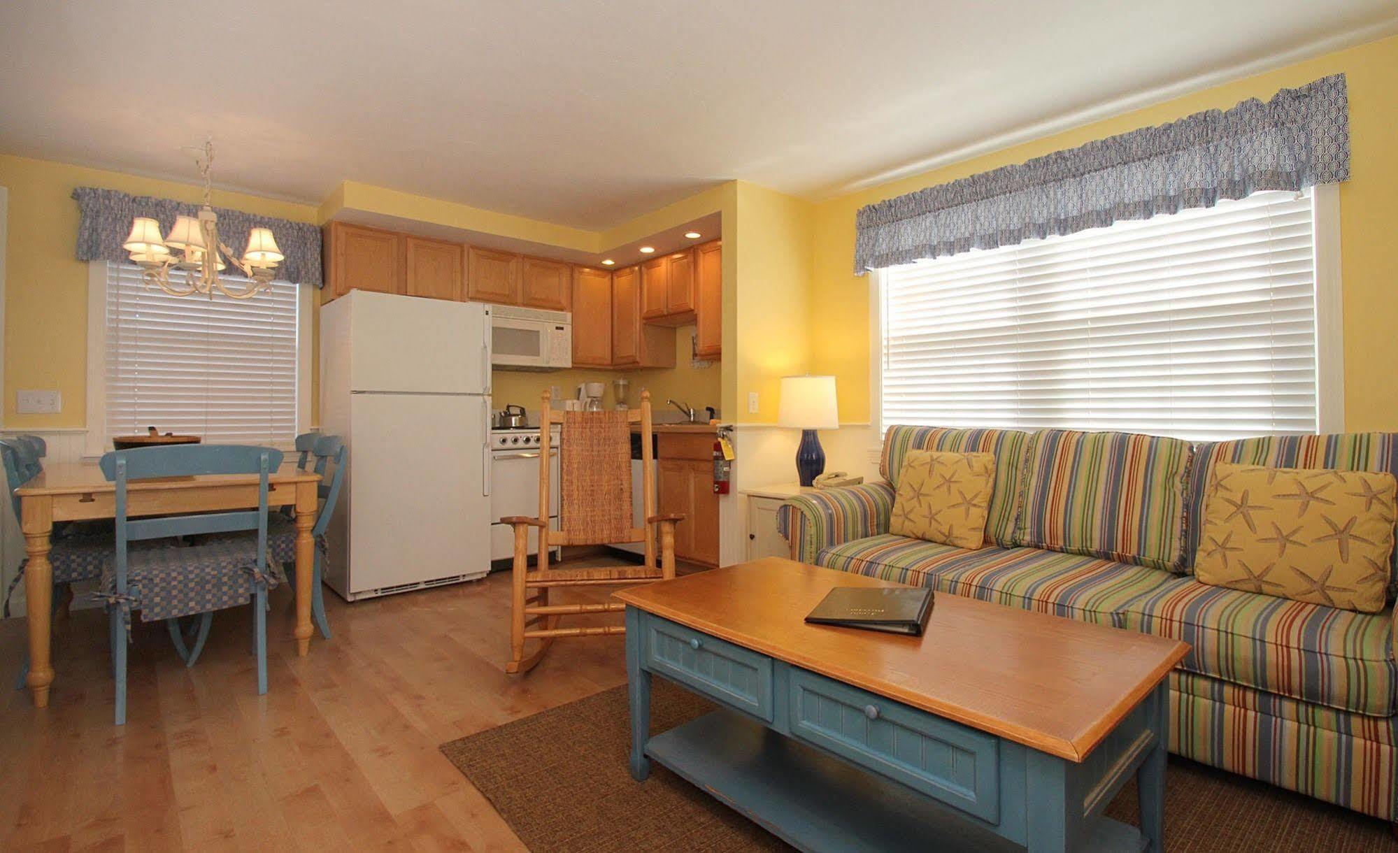 Colonial Acres Resort West Yarmouth Buitenkant foto