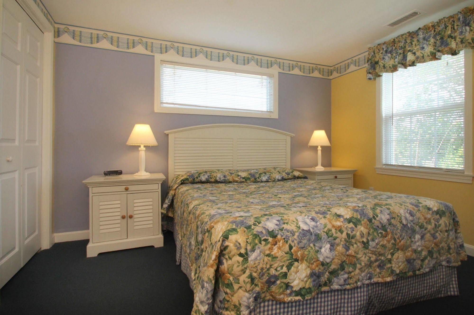Colonial Acres Resort West Yarmouth Buitenkant foto